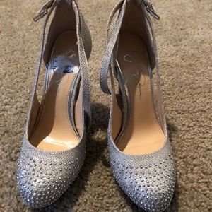 Jessica Simpson sparkly pumps